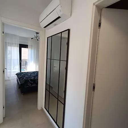 Apartman Prekrasan Letizia S Bazenom Banjole