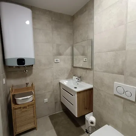 Apartman Prekrasan Letizia S Bazenom Banjole